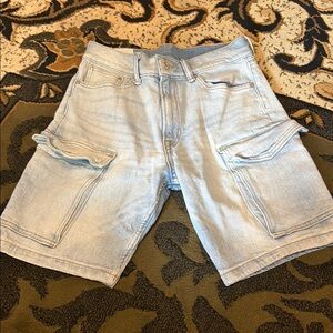 Light Blue Denim Cargo Shorts - Men